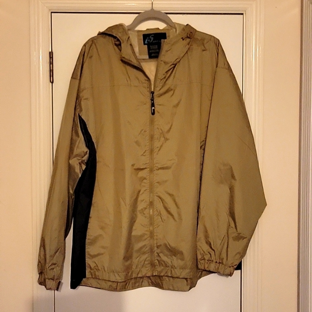 Mens rain jacket.  New.